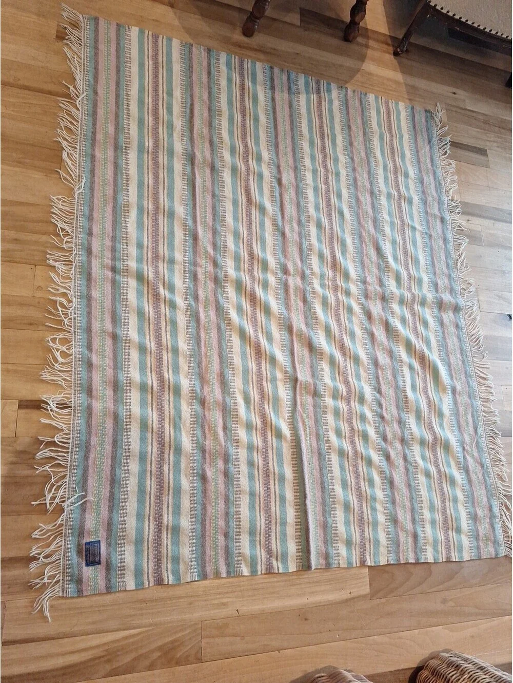 Wool, Vintage Pendleton Blanket, Throw Blanket, Fringed, Rare Pattern. Collector